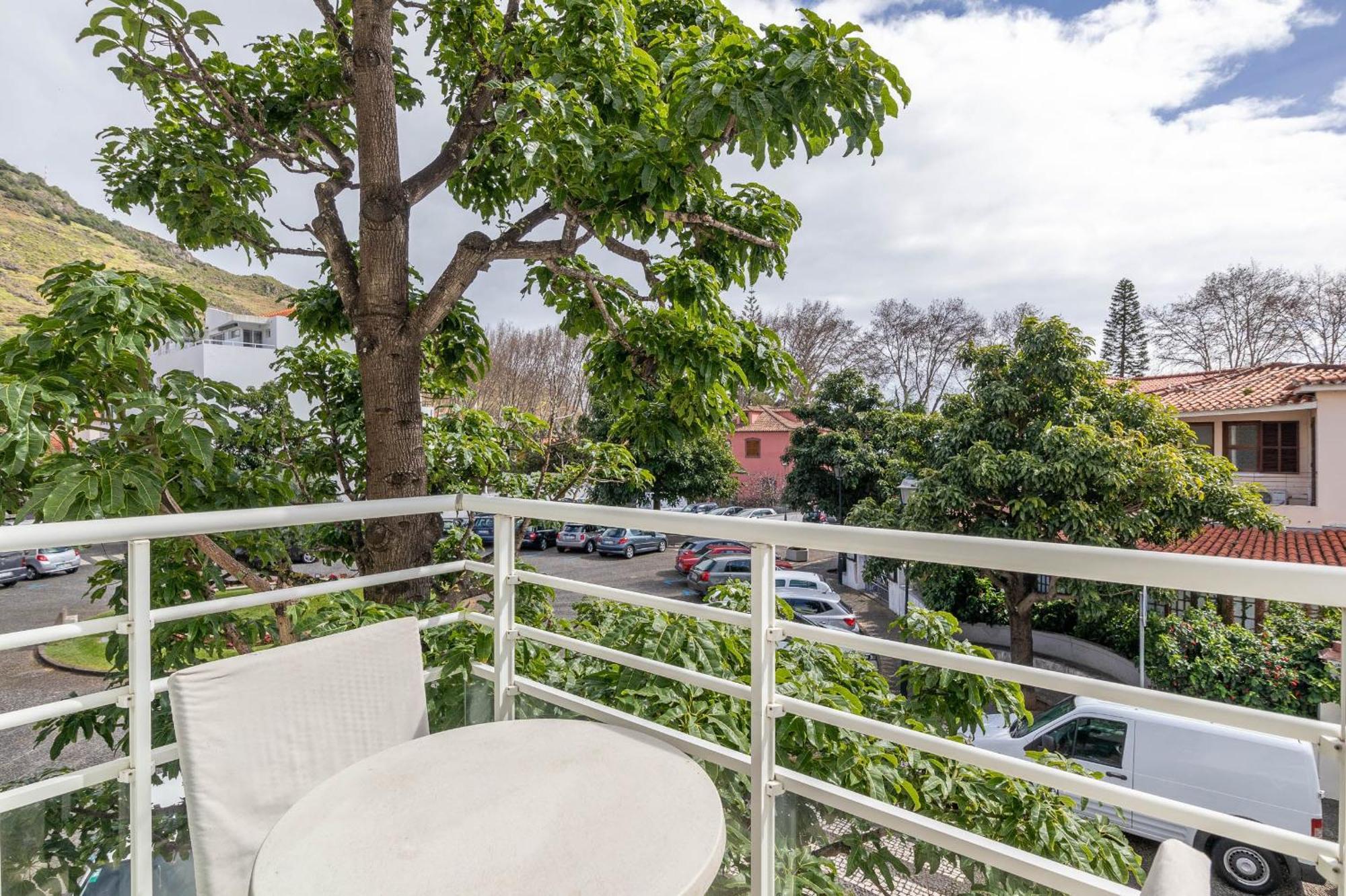 White Waters Hotel Machico  Exterior photo
